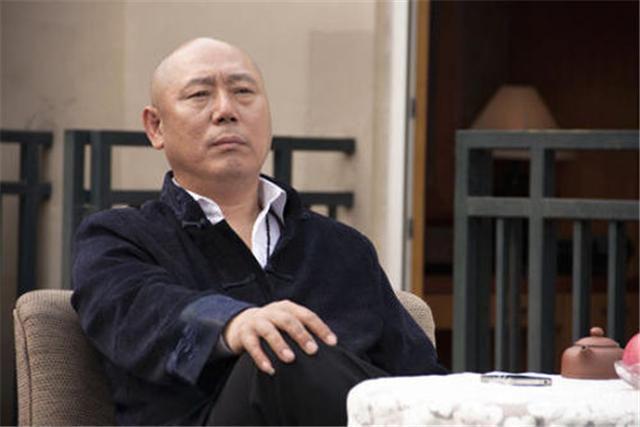 李成儒，從舞臺到熒屏的自信蛻變與成就感滿滿之路
