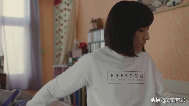 演員何佳，炸裂演技，魅力四射??