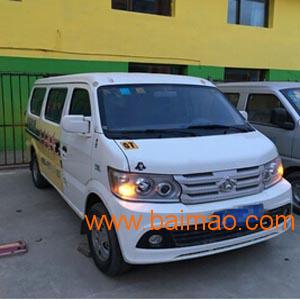 西寧包車價格行情探秘，小巷獨特之旅的包車費用解析
