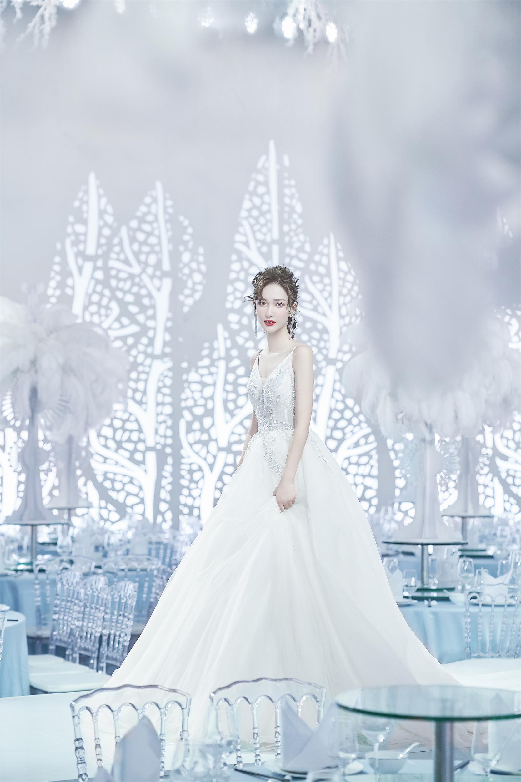 婚慶主持人最新祝福語與探索自然美景之旅，尋找內(nèi)心的平和寧?kù)o