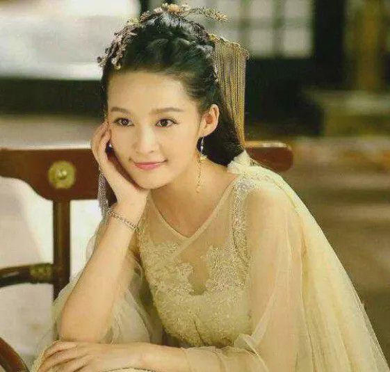 荊小八在楚喬傳中的熱血演繹，傳奇演員展現(xiàn)角色魅力！