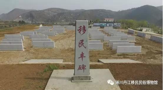 鎮(zhèn)平電視臺(tái)主持人，優(yōu)雅才華并存的光彩之星?