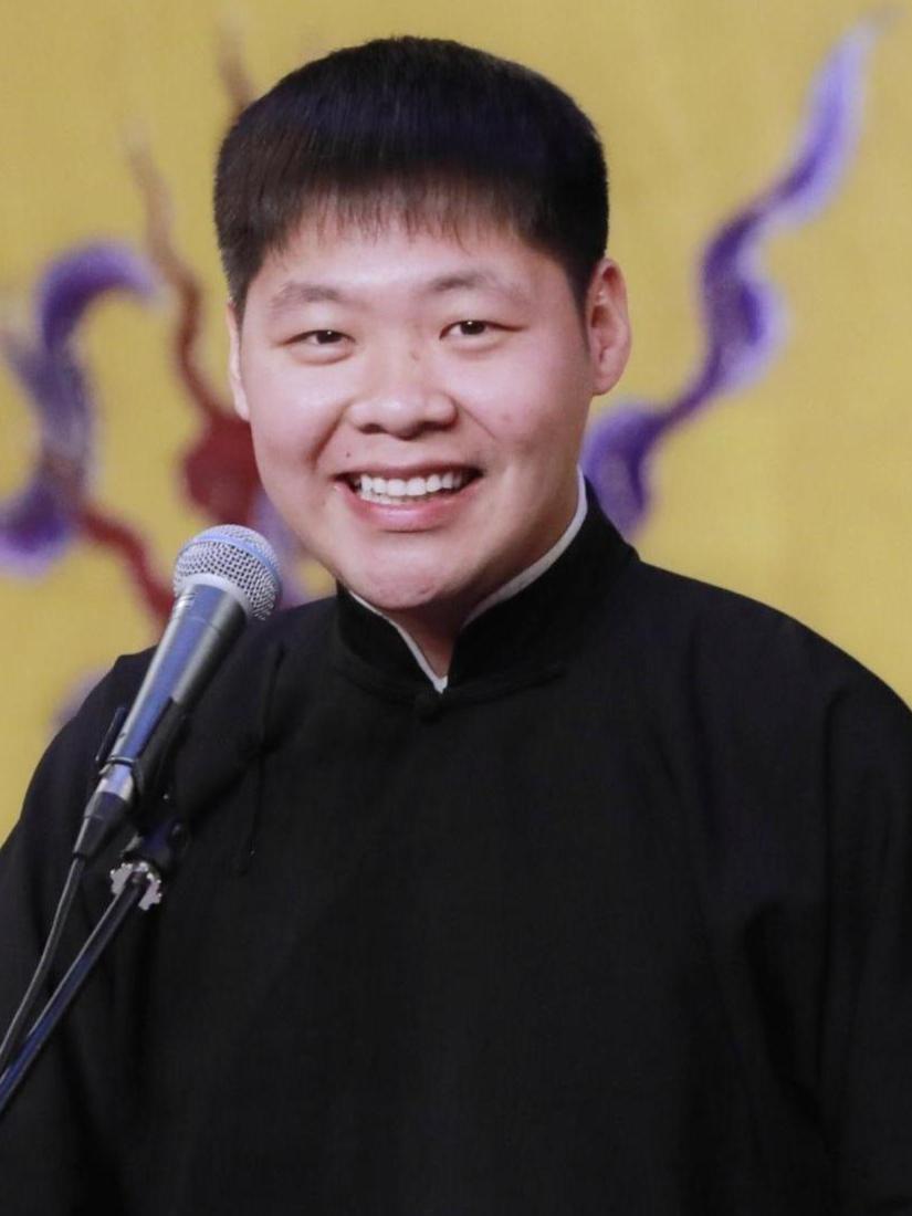相聲演員鶴，傳承與創(chuàng)新的藝術(shù)人生之旅