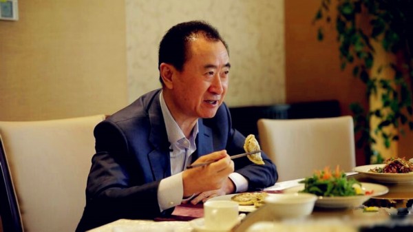 王健林引領(lǐng)科技革新，重塑生活體驗(yàn)，科技巨擘展望未來新篇章
