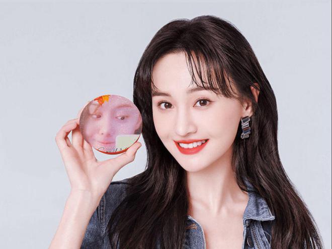 鄭爽2025最新動(dòng)態(tài)，蛻變之路，自信照亮未來成就展望