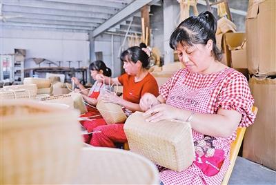安吉小巷深處的隱藏版特色小店驚艷亮相，最新新聞報道