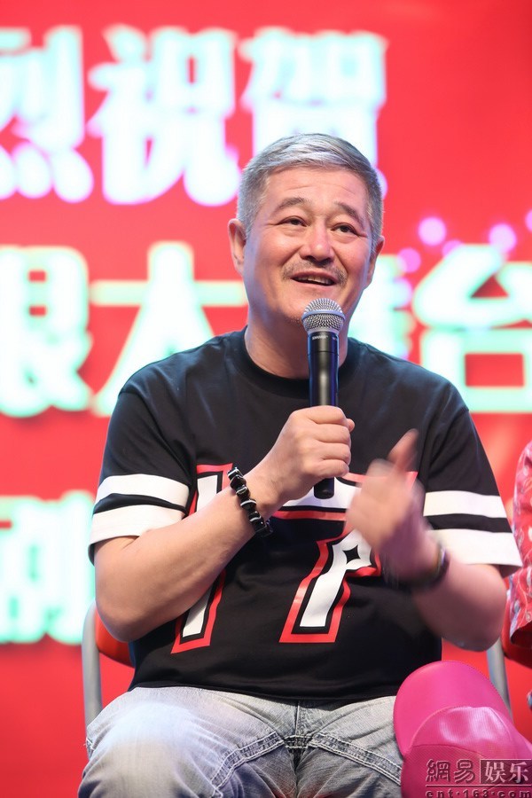趙本山最新互動(dòng)揭秘，近距離感受喜劇大師的魅力傳奇