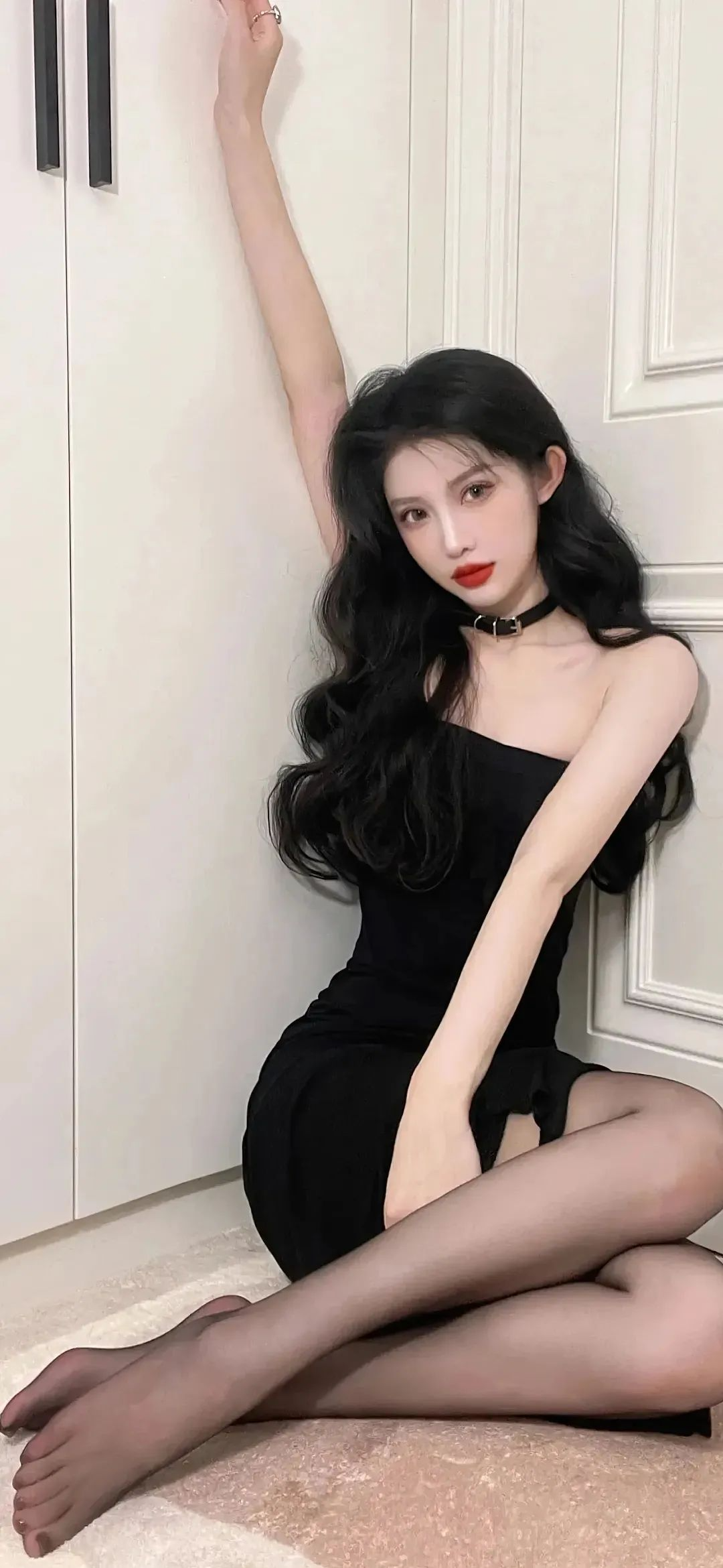 時尚美女圖片精選，最新潮流盡收眼底