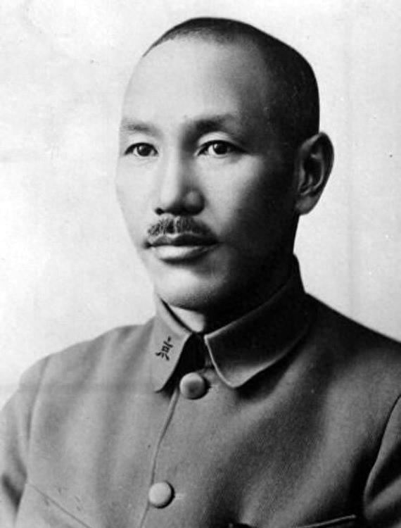 權(quán)力風(fēng)云掀起熱議風(fēng)暴，最新動態(tài)引領(lǐng)討論潮流