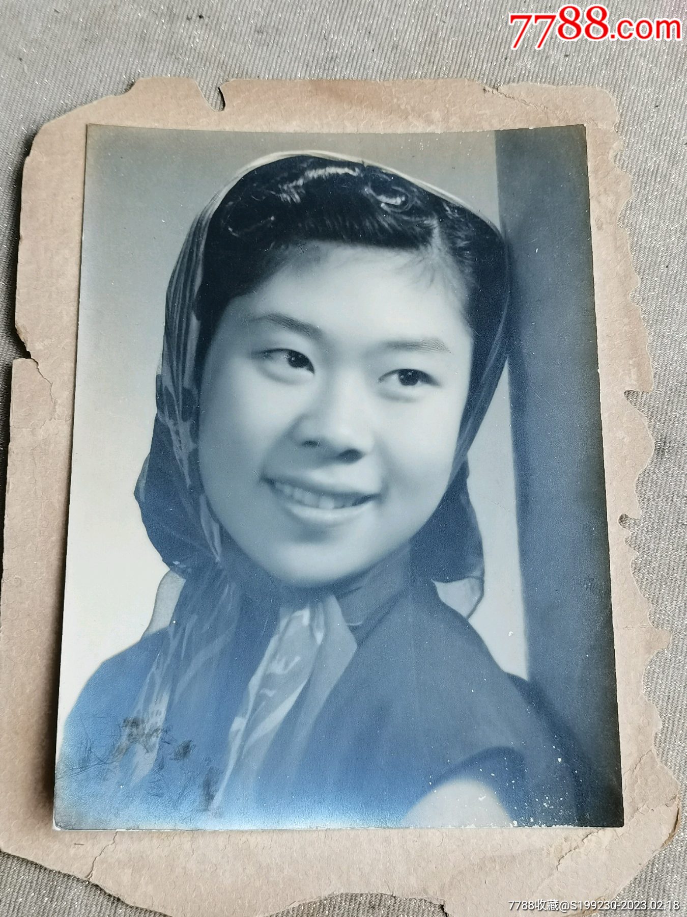 美女老照片的魅力，歷久彌新，時光見證美麗風采