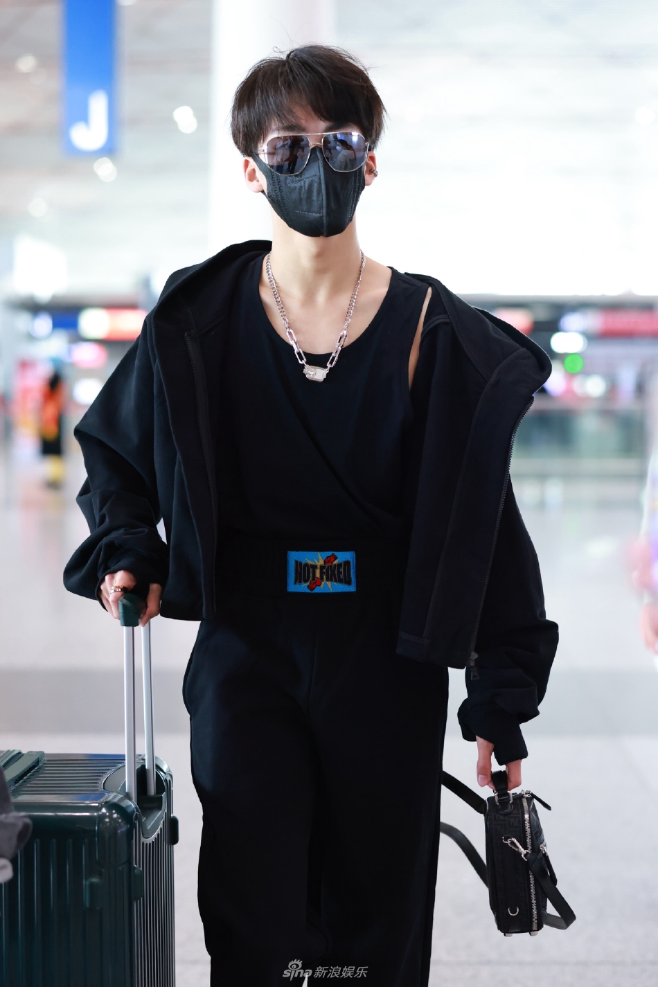 何洛洛機場最新動態(tài)，自然美景的輕松探索之旅